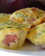 Омлет с беконом в формочках