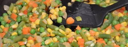 омлет с мексиканской овощной смесью. Шаг 3