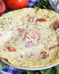 Омлет с помидорами