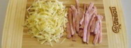 омлет с ветчиной, грибами и сыром. Шаг 4