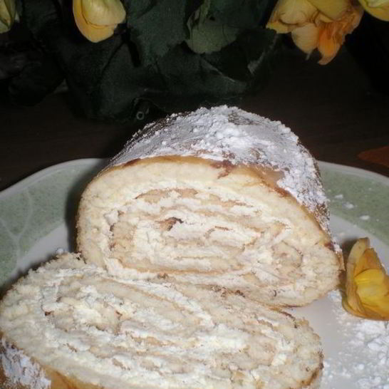 Рецепт сладкого омлетового рулета