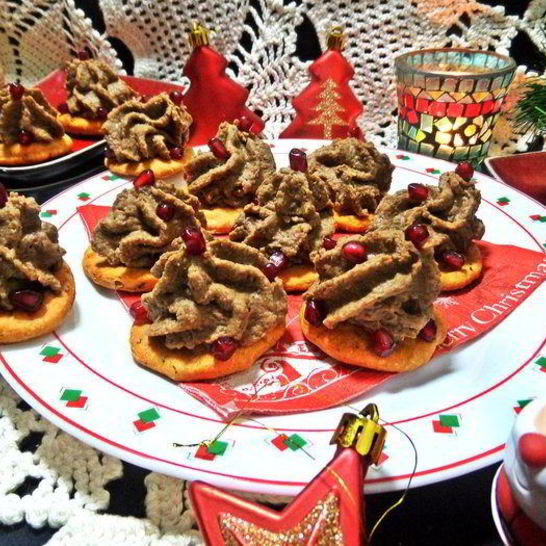 Рецепт фасолевого паштета на томатных крекерах