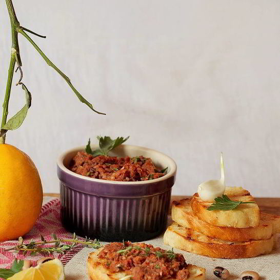 Рецепт паштета из вяленых томатов и белой фасоли