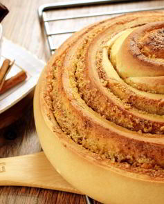 Гигантский коричный ролл