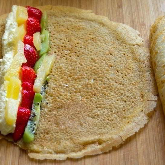 Рецепт легких сладких роллов с творожно-фуктовой начинкой