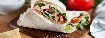 роллы с куриной грудкой и салатом. Шаг 12