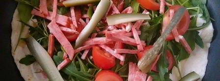 роллы с овощами и ветчиной. Шаг 3