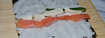 роллы с семгой. Шаг 6