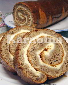 Банановый рулет с творожной начинкой