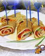 Блинные рулетики с красной икрой