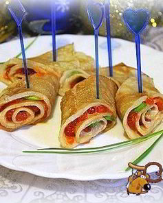 Блинные рулетики с красной икрой
