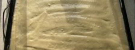 быстрый рулет на сгущенном молоке. Шаг 4