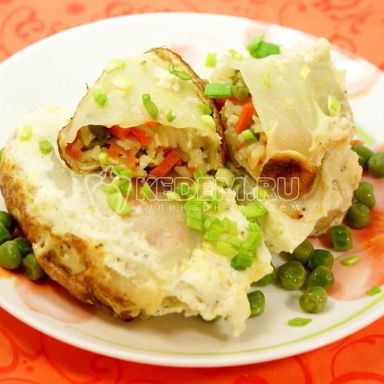 Рецепт капустных рулетиков в омлете