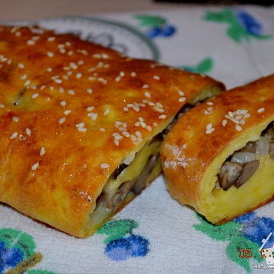 Рецепт картофельного рулета с грибами
