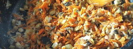 картофельный рулет с морковью и грибами. Шаг 3