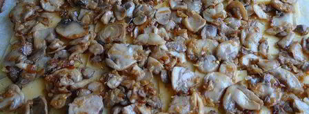 картофельный рулет с шампиньонами. Шаг 9