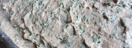 куриные рулетики со шпинатом под сметанно-томатным соусом. Шаг 11