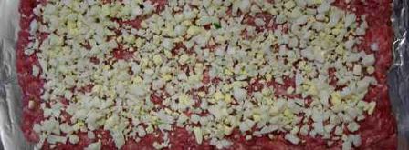 мясной рулет с сыром в фольге. Шаг 11