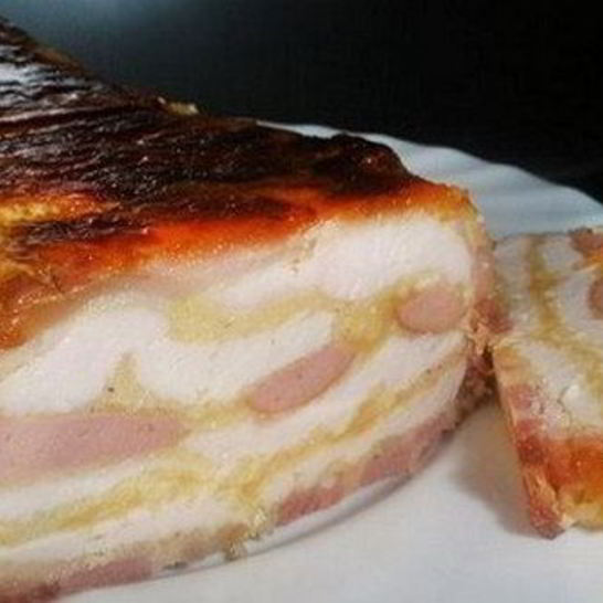 Рецепт мясного рулета в копченом беконе