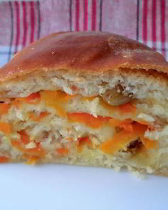 Рулет из дрожжевого теста с тыквой