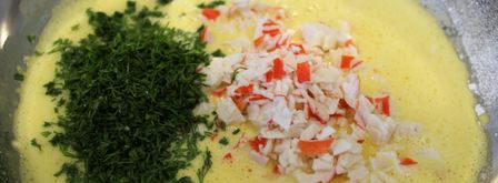 рулет из крабовых палочек. Шаг 4