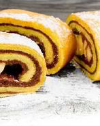 Рулет медовый с бананом