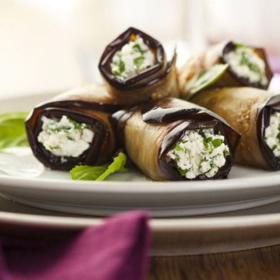 Рецепт рулетиков из баклажанов с сыром и чесноком