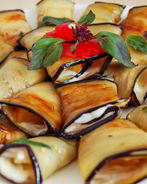 Рулетики из баклажанов