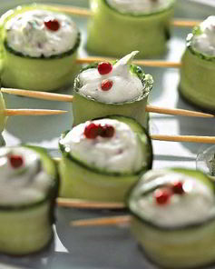 Рулетики из огурцов