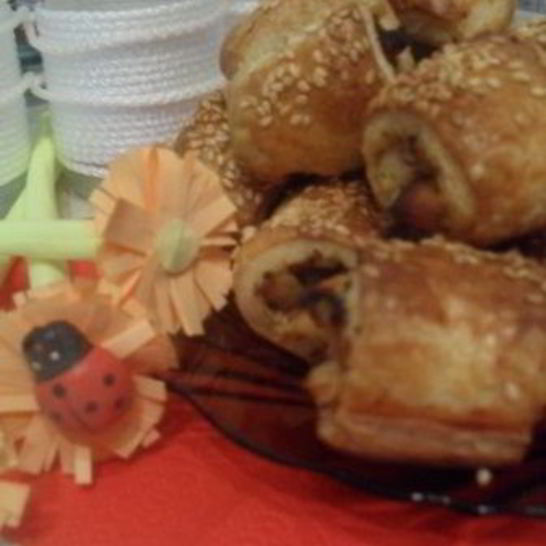 Рецепт слоеных рулетиков с курицей