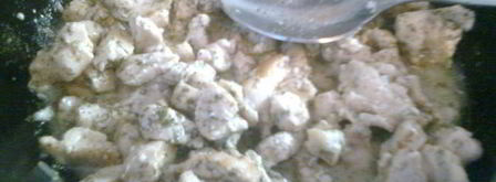 слоеные рулетики с курицей. Шаг 3