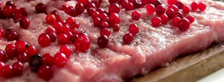 свиной рулет с клюквой. Шаг 7