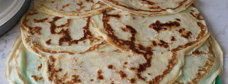 яркий фруктово-блинный рулет с рикоттой нежность. Шаг 17