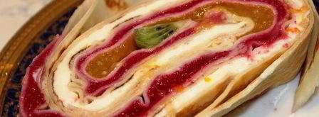 яркий фруктово-блинный рулет с рикоттой нежность. Шаг 24