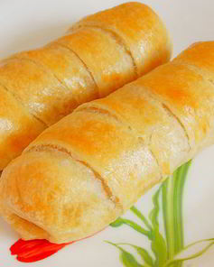 Сосиски в слоеном тесте