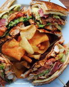 Клубный сэндвич с курицей