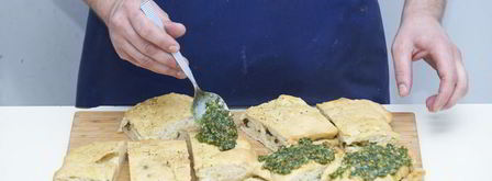 сэндвич из домашней фокаччи с ветчиной. Шаг 7