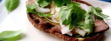 сэндвич с говядиной, лисичками и горчичным соусом. Шаг 8