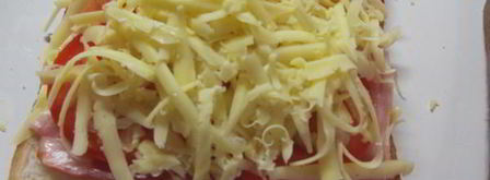 сэндвич с сыровяленым беконом и сыром на гриле. Шаг 3