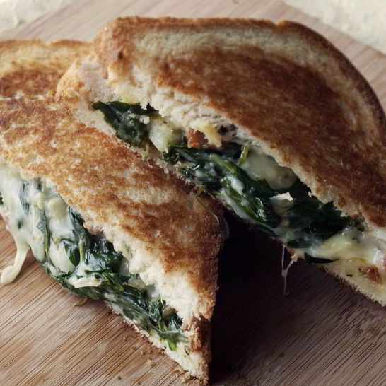 Рецепт сэндвича со шпинатом и артишоком