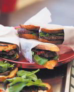 Сэндвичи с бифштексом