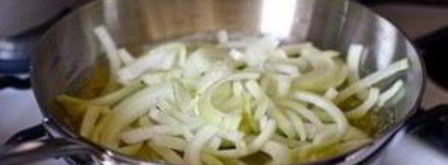 сэндвичи с фрикадельками, сыром и луком. Шаг 5