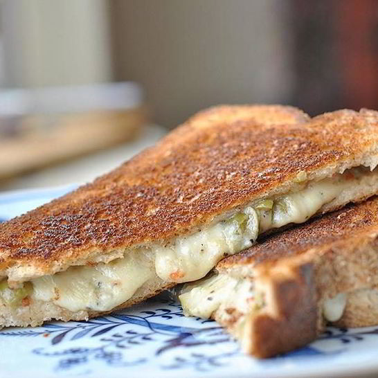 Рецепт сэндвичей с оливками и сыром