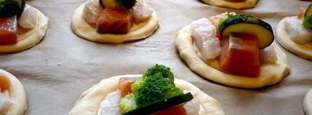 рыбные тарталетки из слоеного теста. Шаг 11