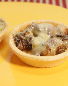 Тарталетки с грибами и сыром