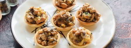 тарталетки с грибами, курицей и сливками. Шаг 7