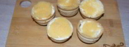 тарталетки с икрой и сливочным сыром. Шаг 4