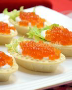Тарталетки с икрой