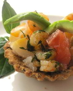 Тарталетки с креветками и авокадо