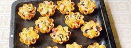 тарталетки с мясом, фруктами и сыром. Шаг 6